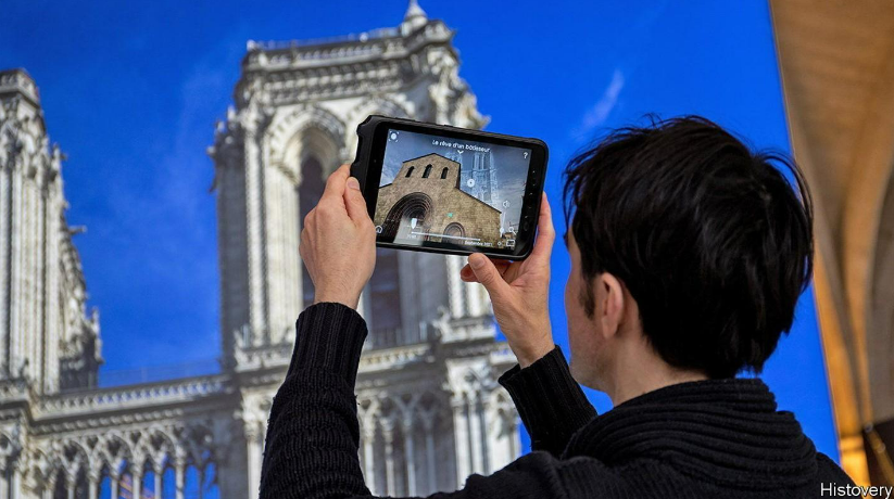 The history of Notre Dame cathedral, in augmented reality